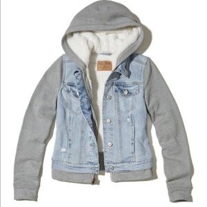Hollister sherpa lined denim hooded jacket